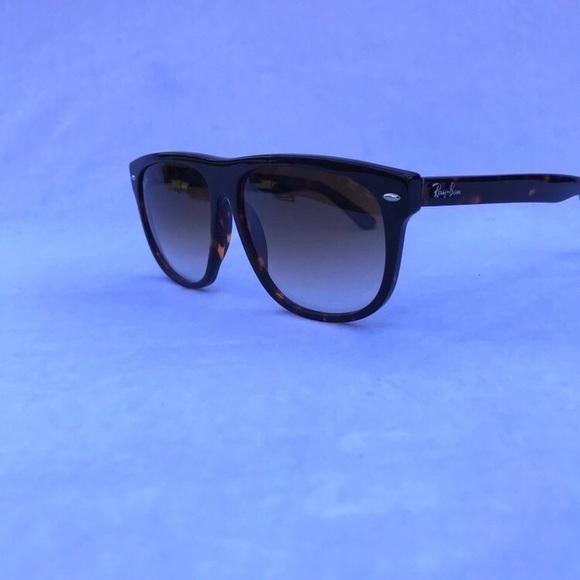 Ray-Ban Sunglasses ?